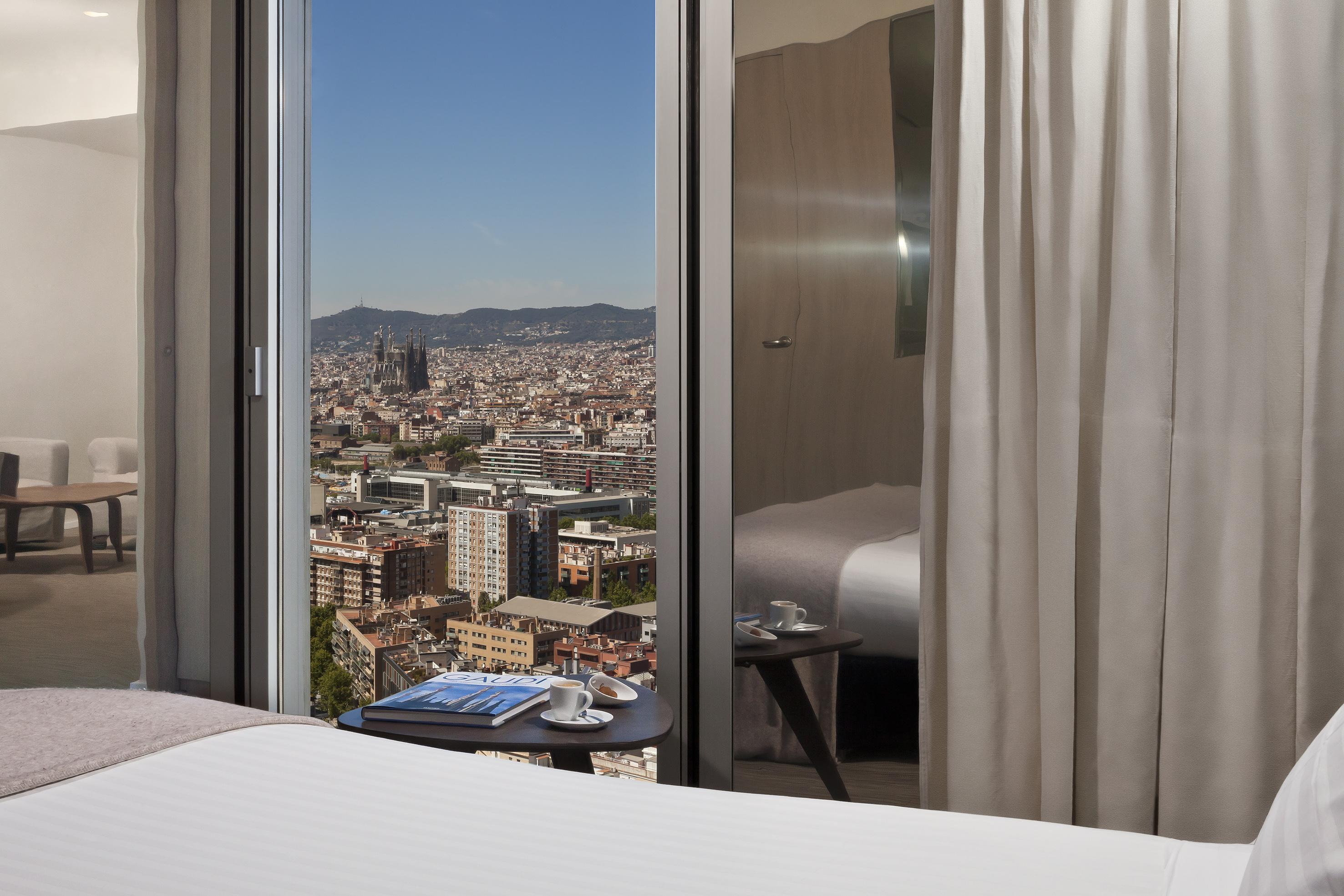 The Level At Melia Barcelona Sky Hotell Exteriör bild