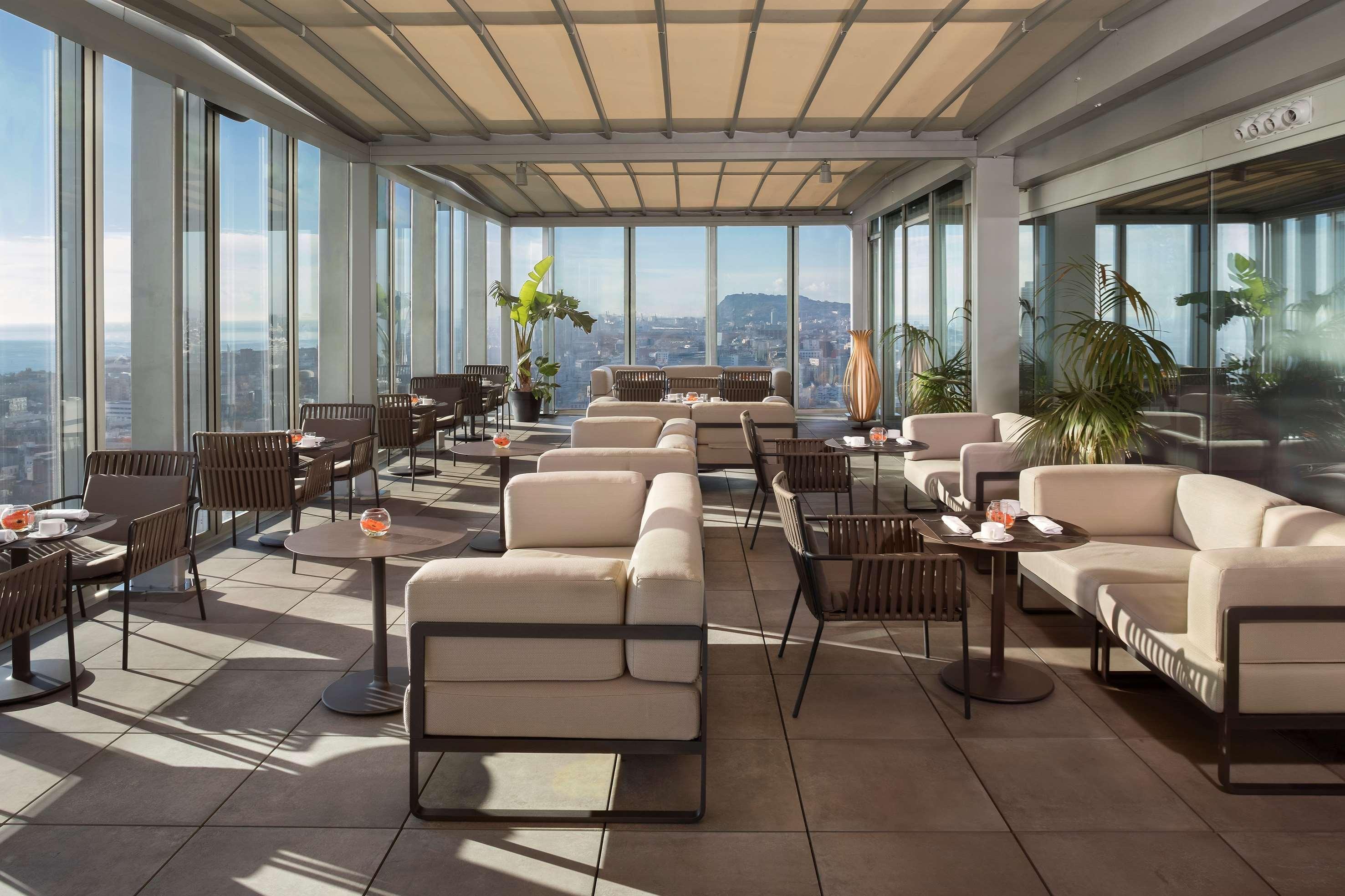 The Level At Melia Barcelona Sky Hotell Exteriör bild